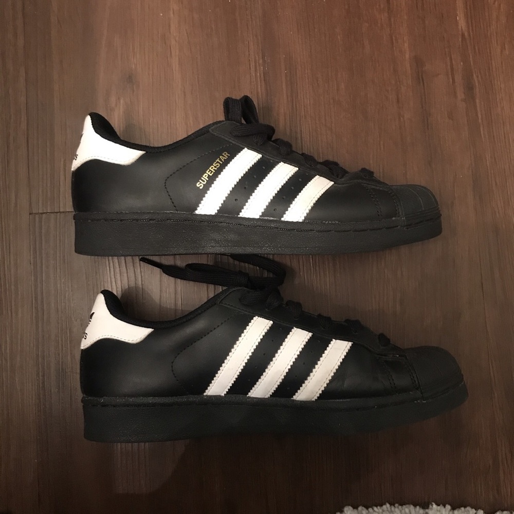 ADIDAS SUPERSTAR